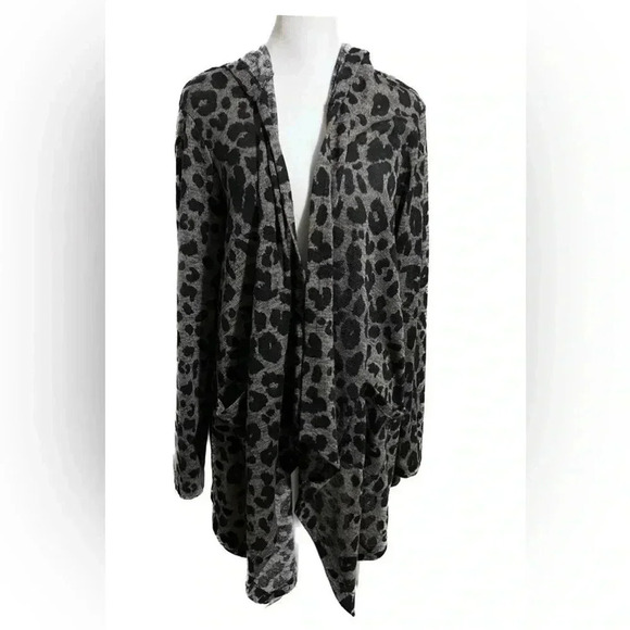JODIFL Sweaters - Jodifl leopard print open front cardigan with hood and pockets size medium